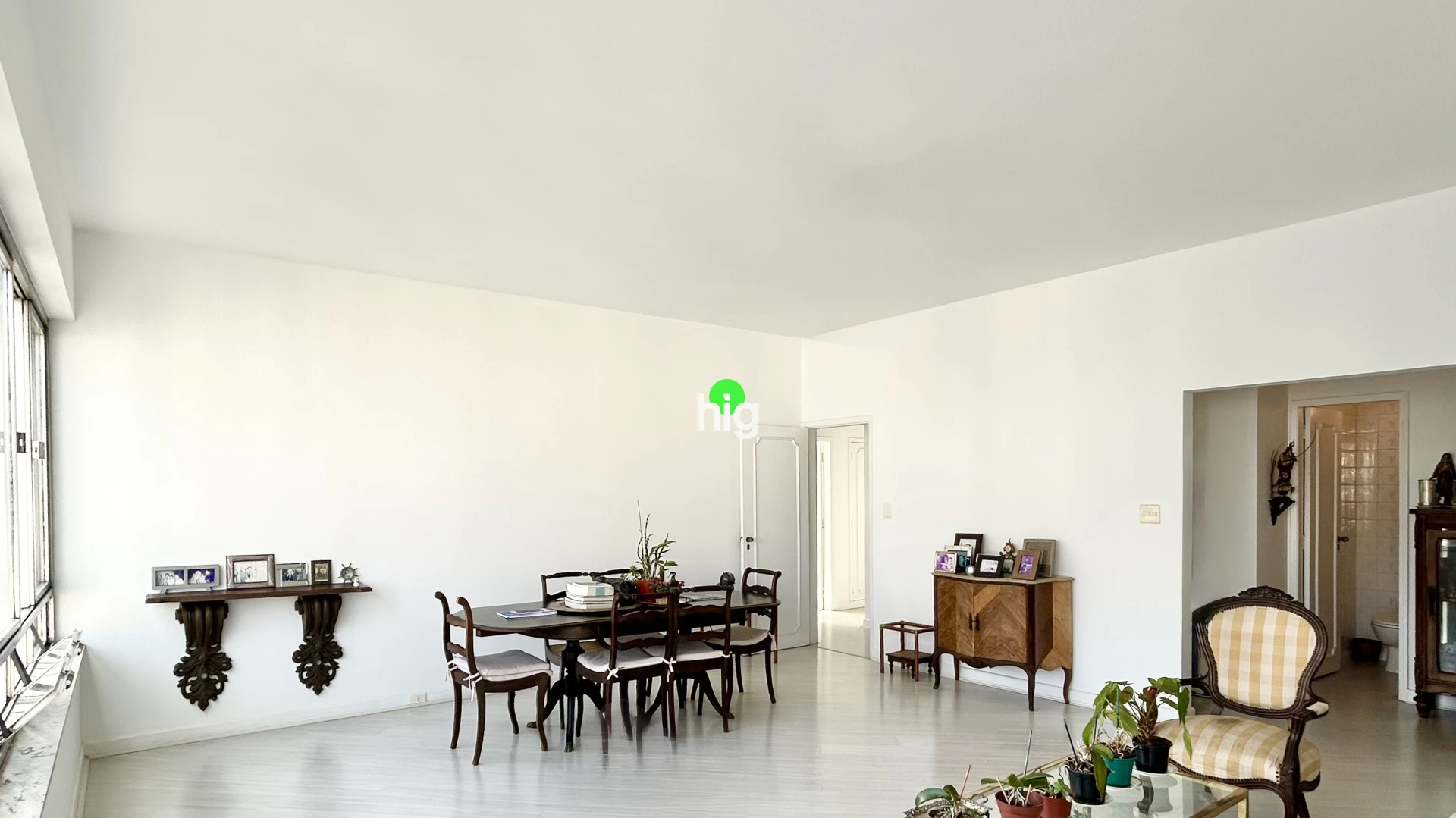 Um clássico modernista com luz, vista e história em Higienópolis - 