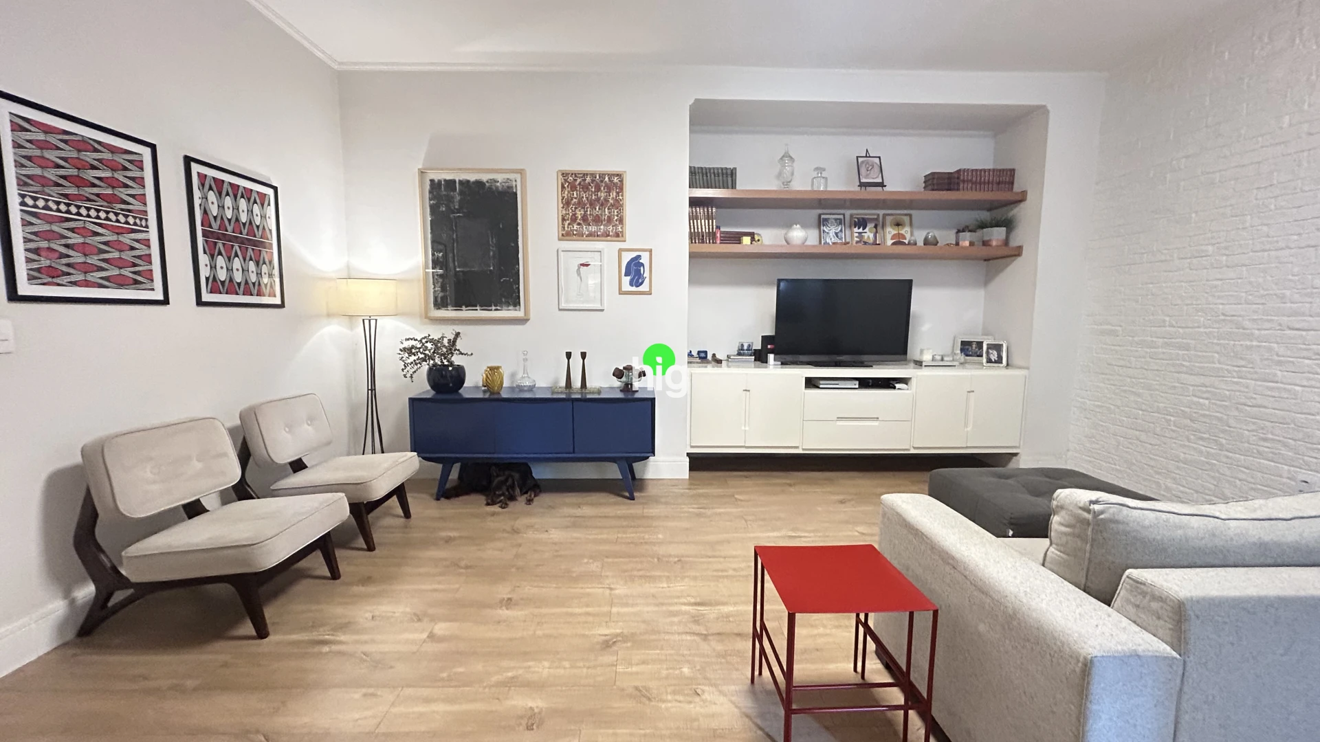 Térreo com sensação de casa em edifício assinado em Higienópolis | Projeto de Lucjan Korngold (1946) - 