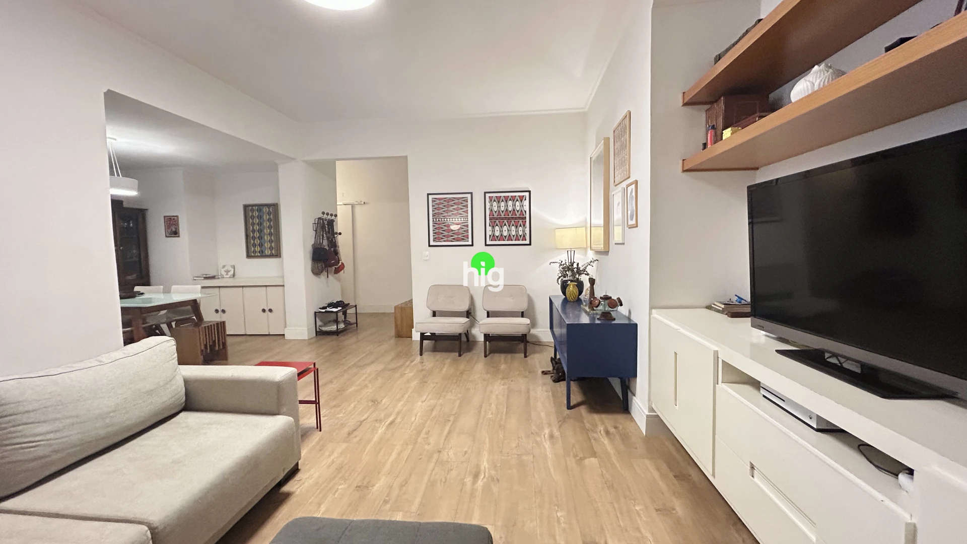 Térreo com sensação de casa em edifício assinado em Higienópolis | Projeto de Lucjan Korngold (1946) - 