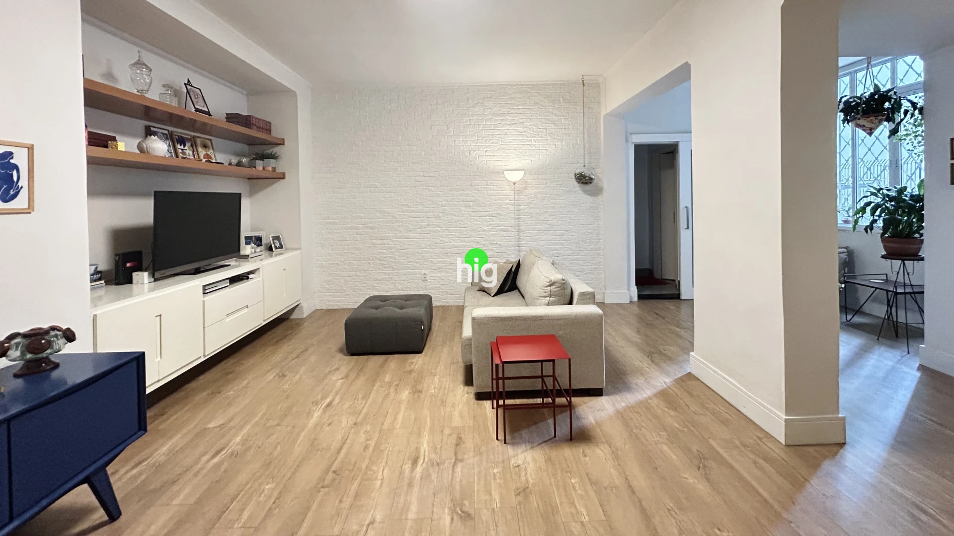 Térreo com sensação de casa em edifício assinado em Higienópolis | Projeto de Lucjan Korngold (1946) - 