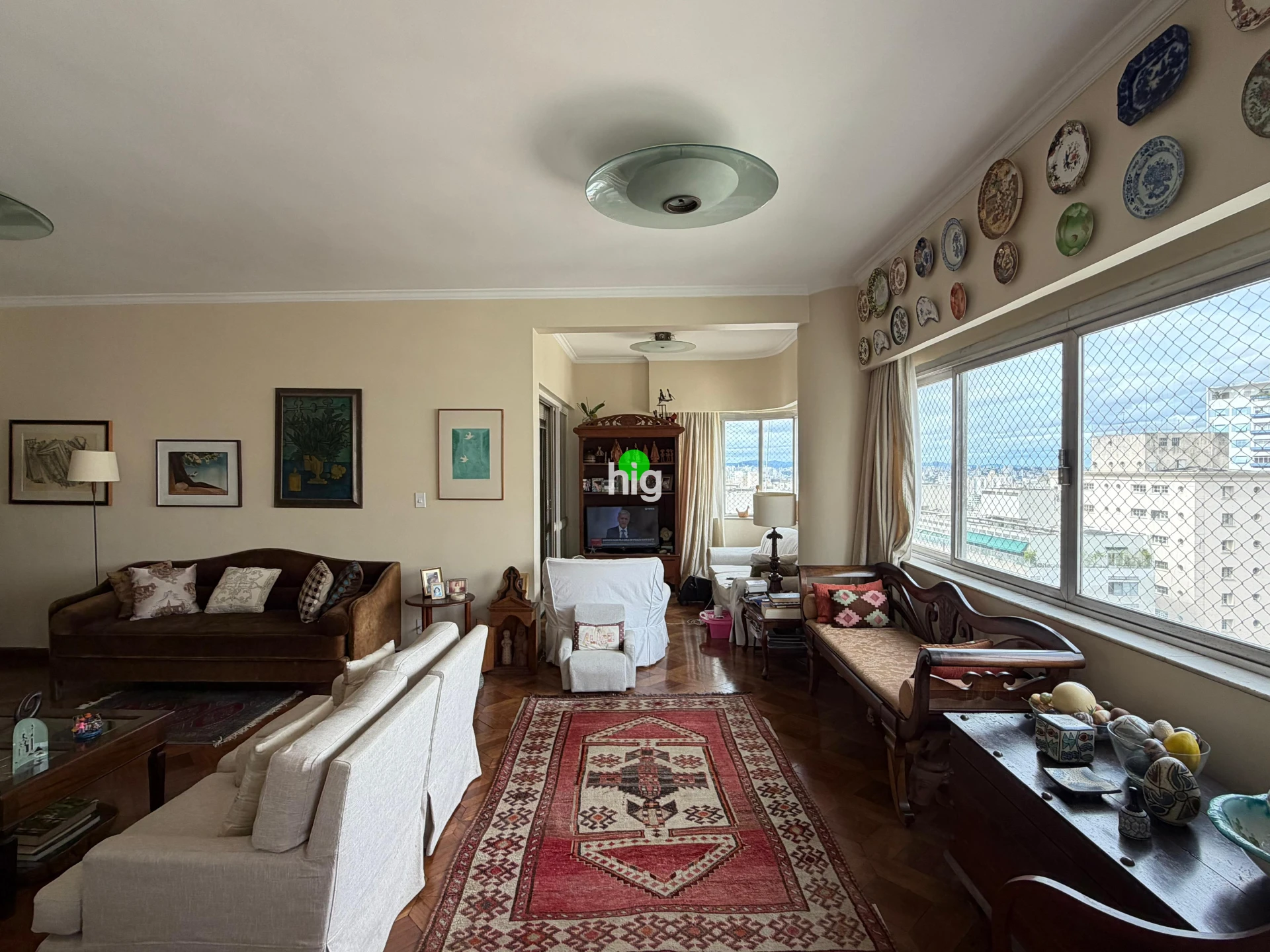 HIGIENÓPOLIS - RUA TRANQUILA - 