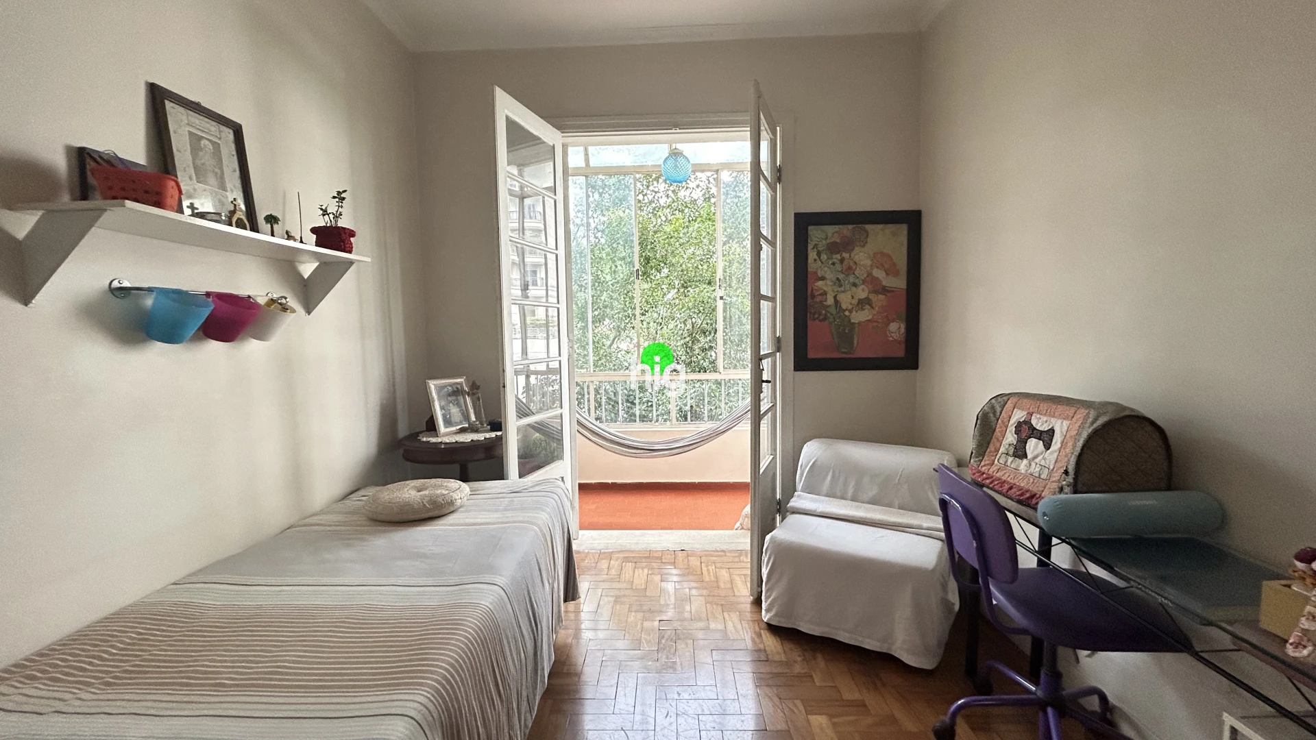 Santa Cecília — Charme de prédio antigo, luz natural e grande potencial de reforma - 