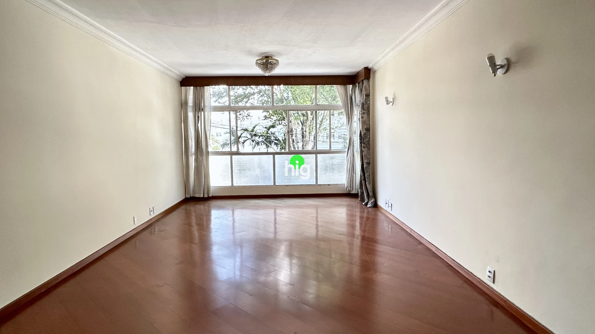 167 m2 de amplitude e luz em localização estratégica. 