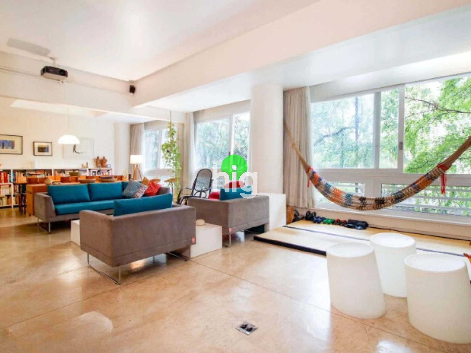 APARTAMENTO REFORMADO EM PRÉDIO ICONICO DE HIGIENÓPOLIS - 