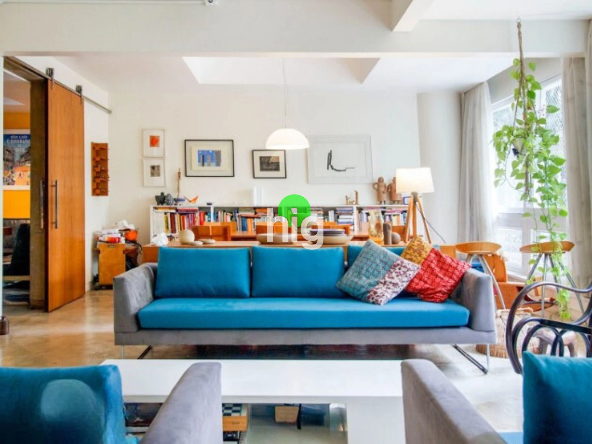 APARTAMENTO REFORMADO EM PRÉDIO ICONICO DE HIGIENÓPOLIS