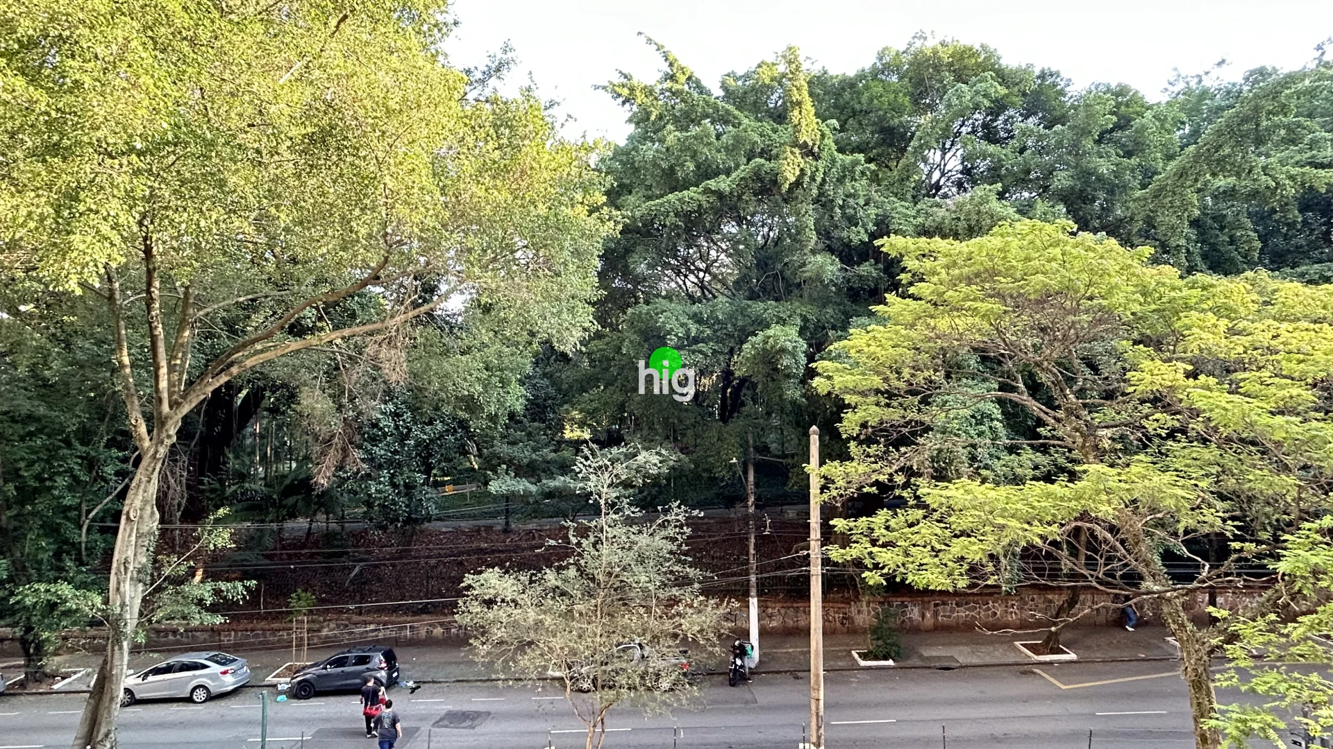 Raridade | Em frente à Praça Buenos Aires - 