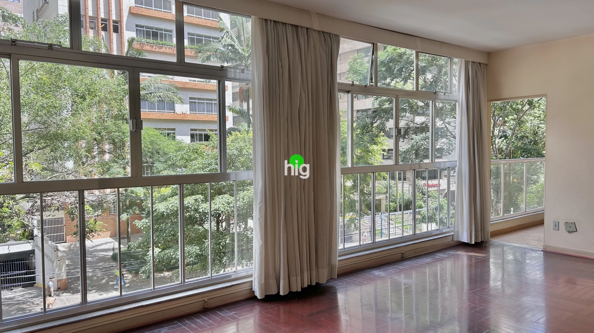 PRÉDIO ICÔNICO DE VICTOR REIF ! APARTAMENTO ORIGINAL PERFEITO PARA REFORMA 