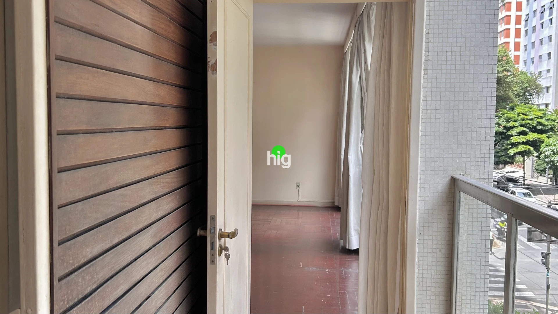 PRÉDIO ICÔNICO DE VICTOR REIF ! APARTAMENTO ORIGINAL PERFEITO PARA REFORMA  - 