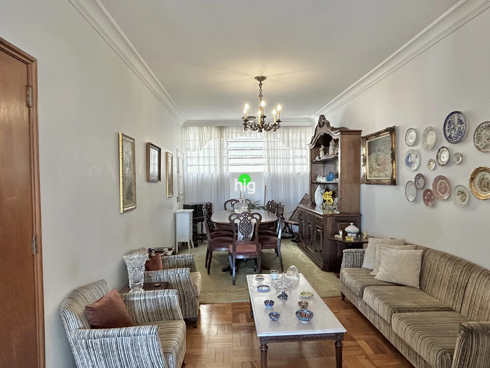 HIGIENÓPOLIS I Apartamento cheio de personalidade em prédio do início dos anos 60 - 