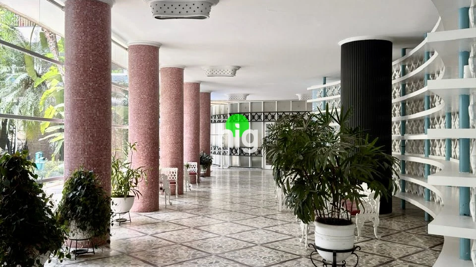 Apartamento em Edifício Ícone de Higienópolis, assinado por Artacho Jurado