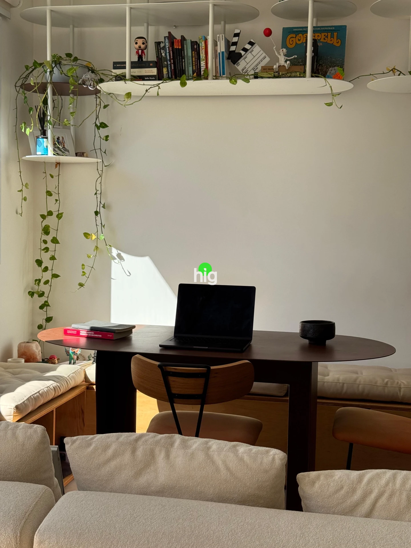Um studio pequeno na metragem, mas enorme em personalidade. - 