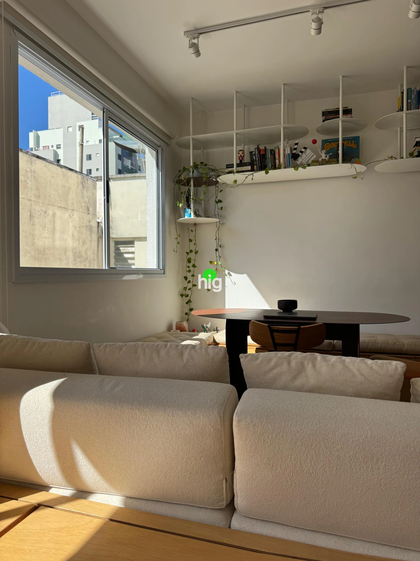 Um studio pequeno na metragem, mas enorme em personalidade. - 