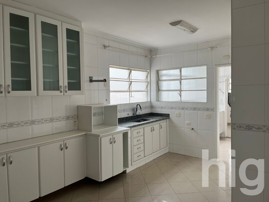 APARTAMENTO - 