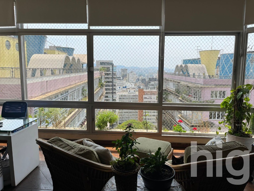 APARTAMENTO - 