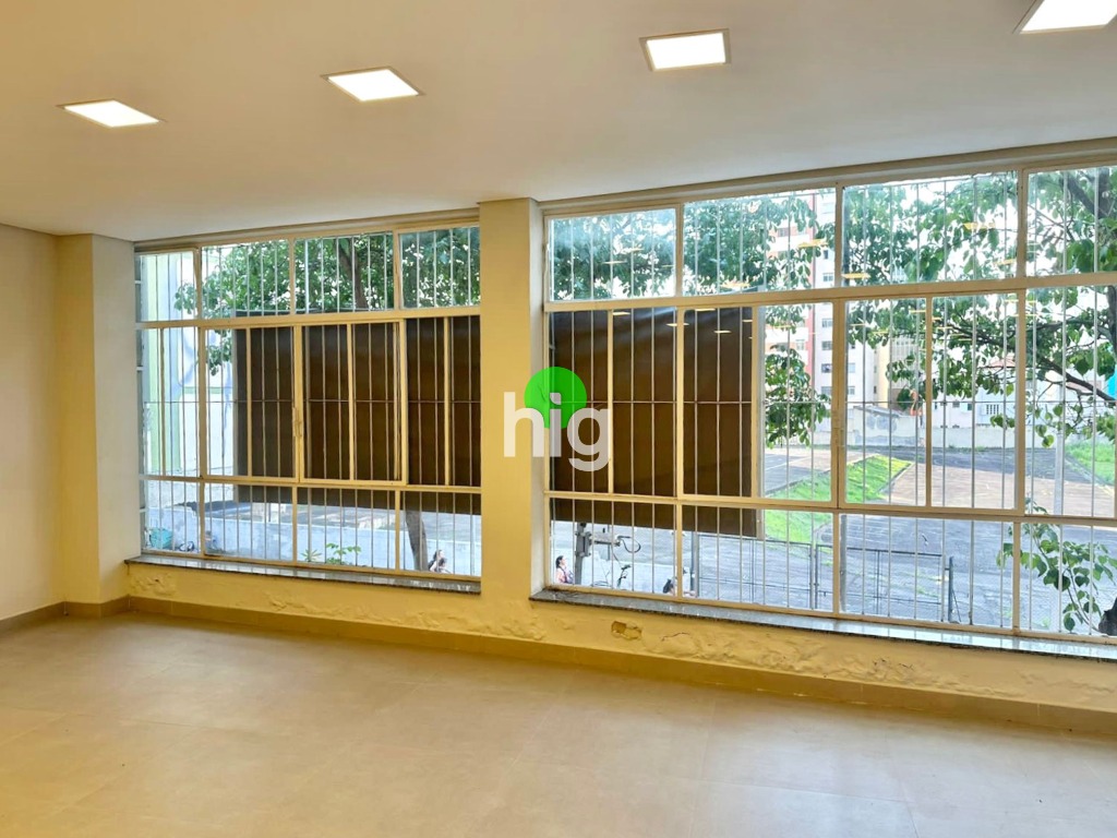 SALA - 