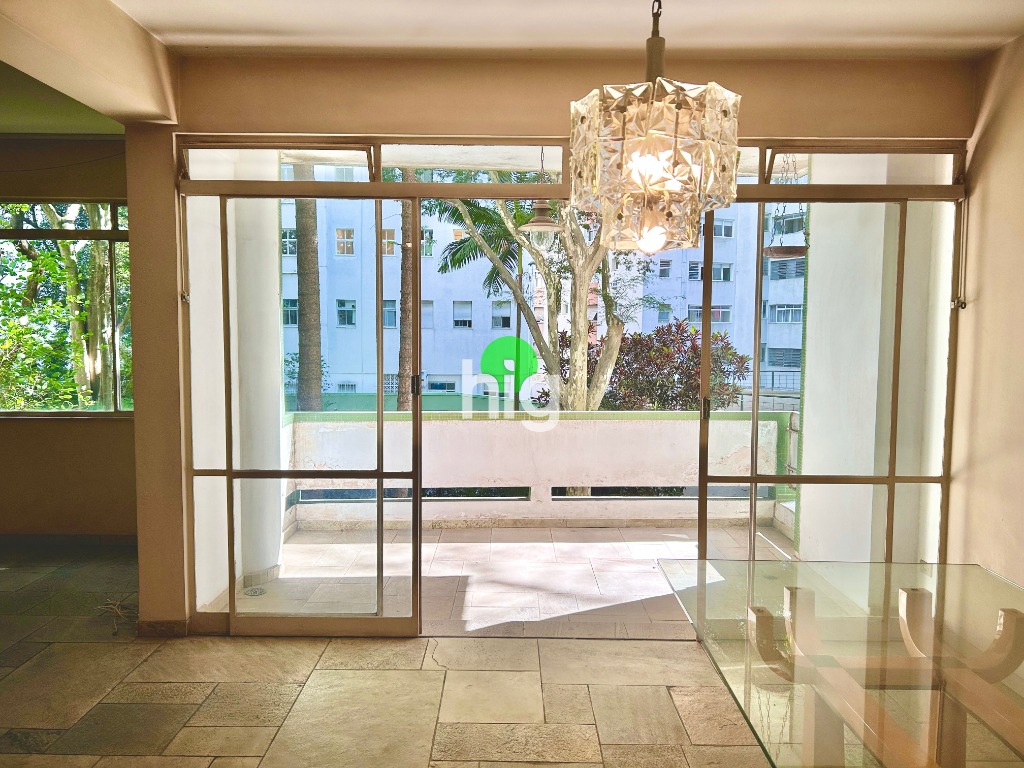 APARTAMENTO - 