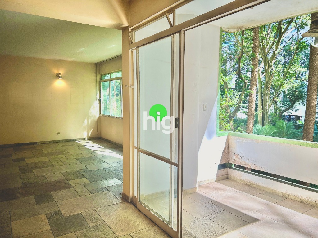APARTAMENTO - 
