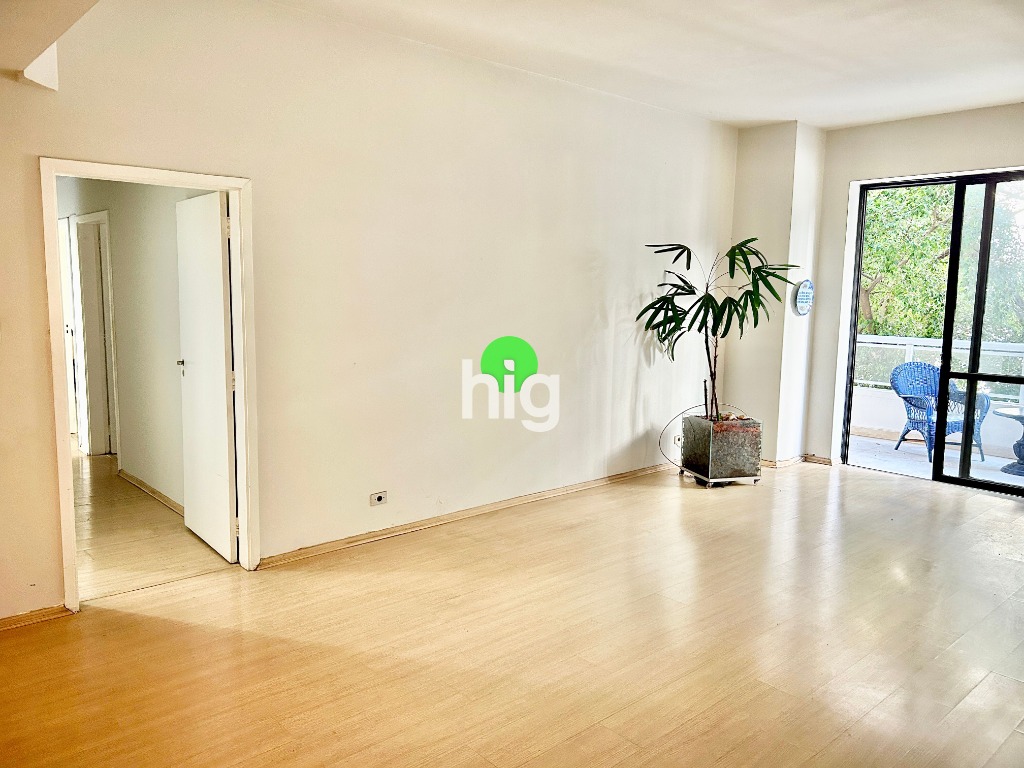 APARTAMENTO - 