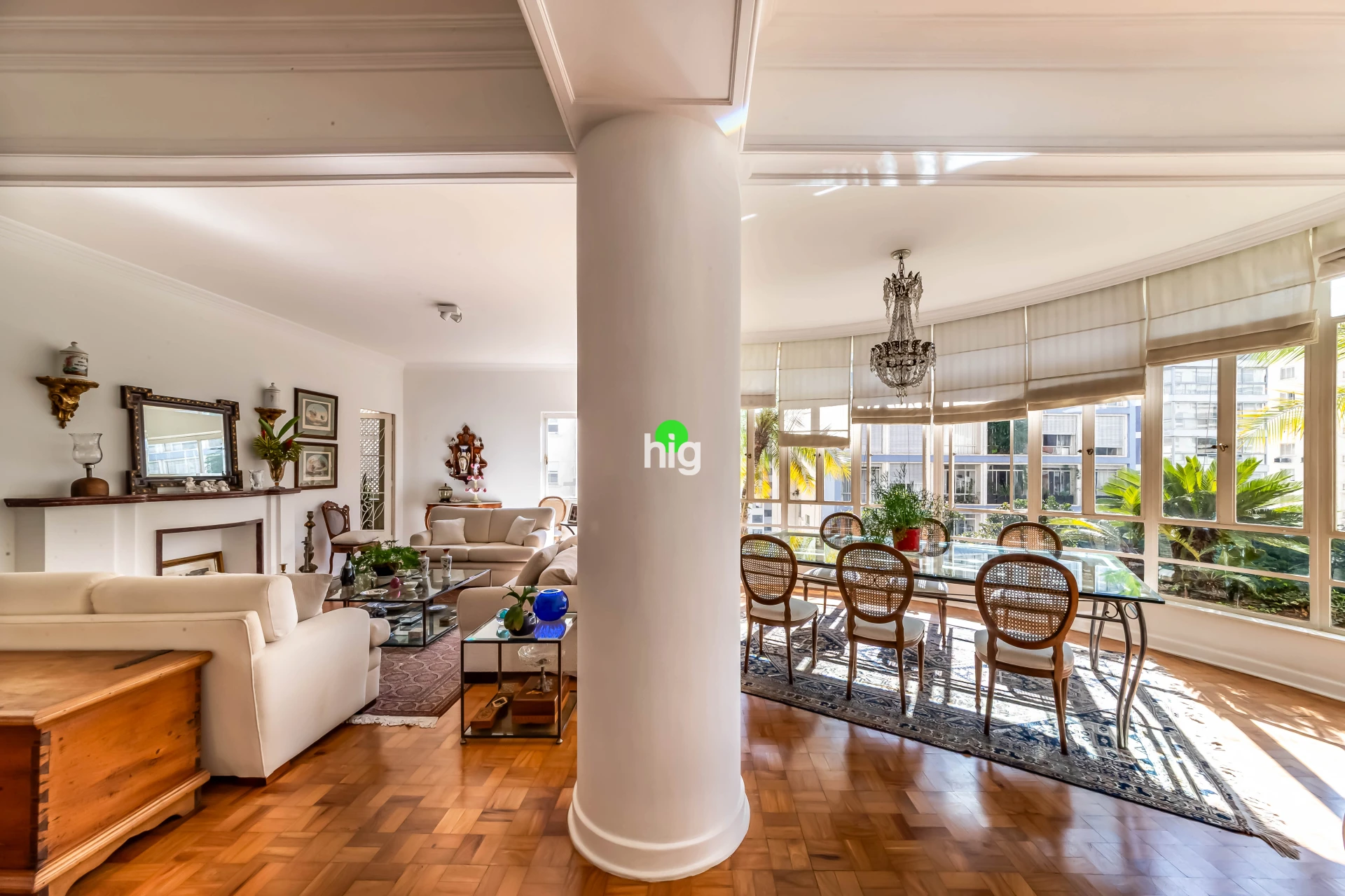 Um clássico de Higienópolis, onde a arquitetura de 1954 permanece como sinônimo de elegância. - 