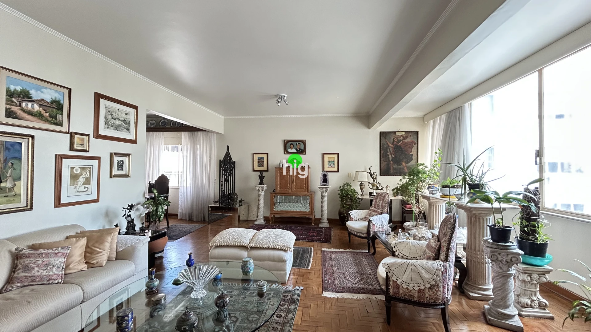 Apartamento em clássico do modernismo I Face norte I Excelente potencial de reforma